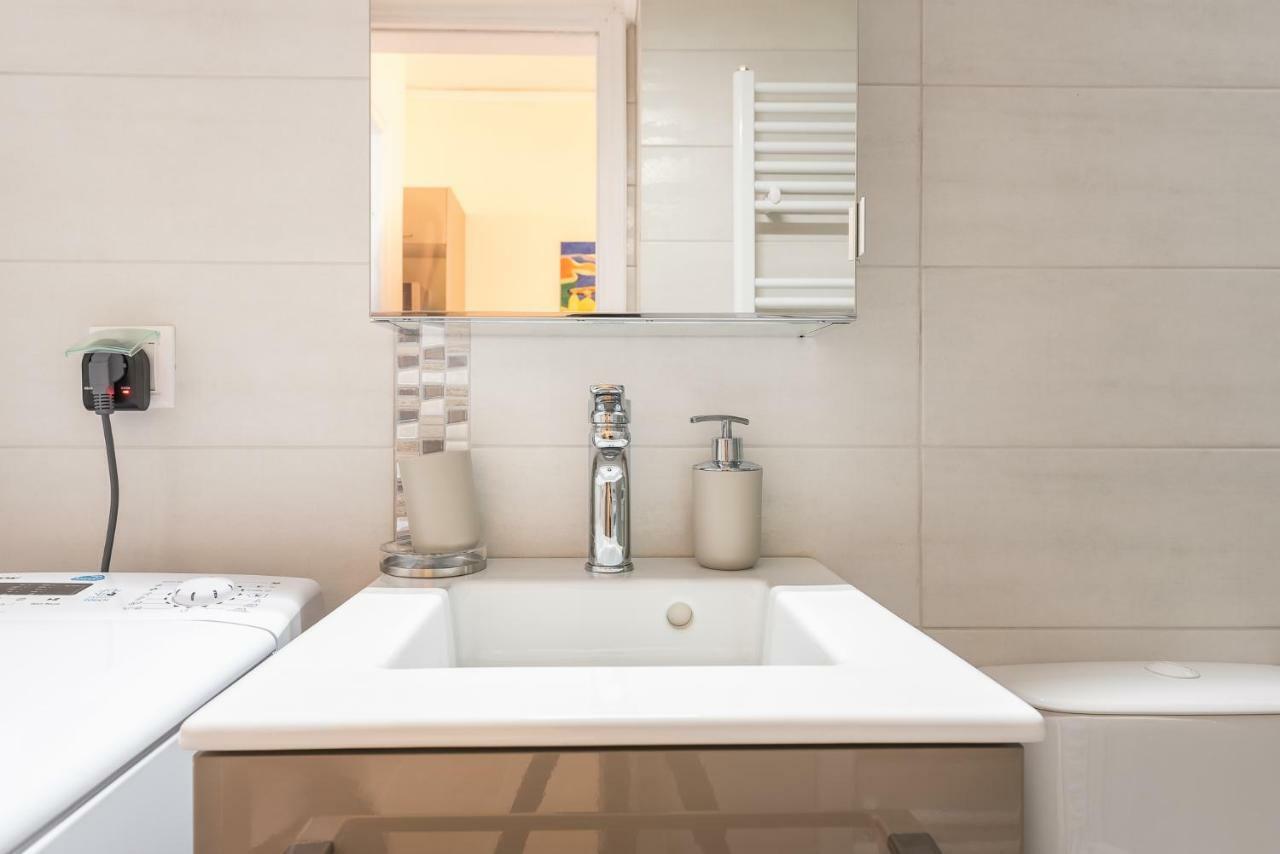 Stylish Kerameikos Apartment By Cloudkeys Athen Exterior foto