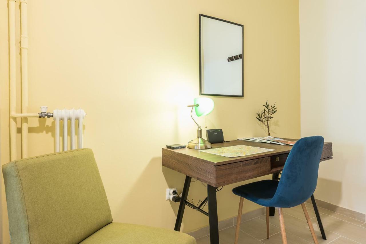Stylish Kerameikos Apartment By Cloudkeys Athen Exterior foto